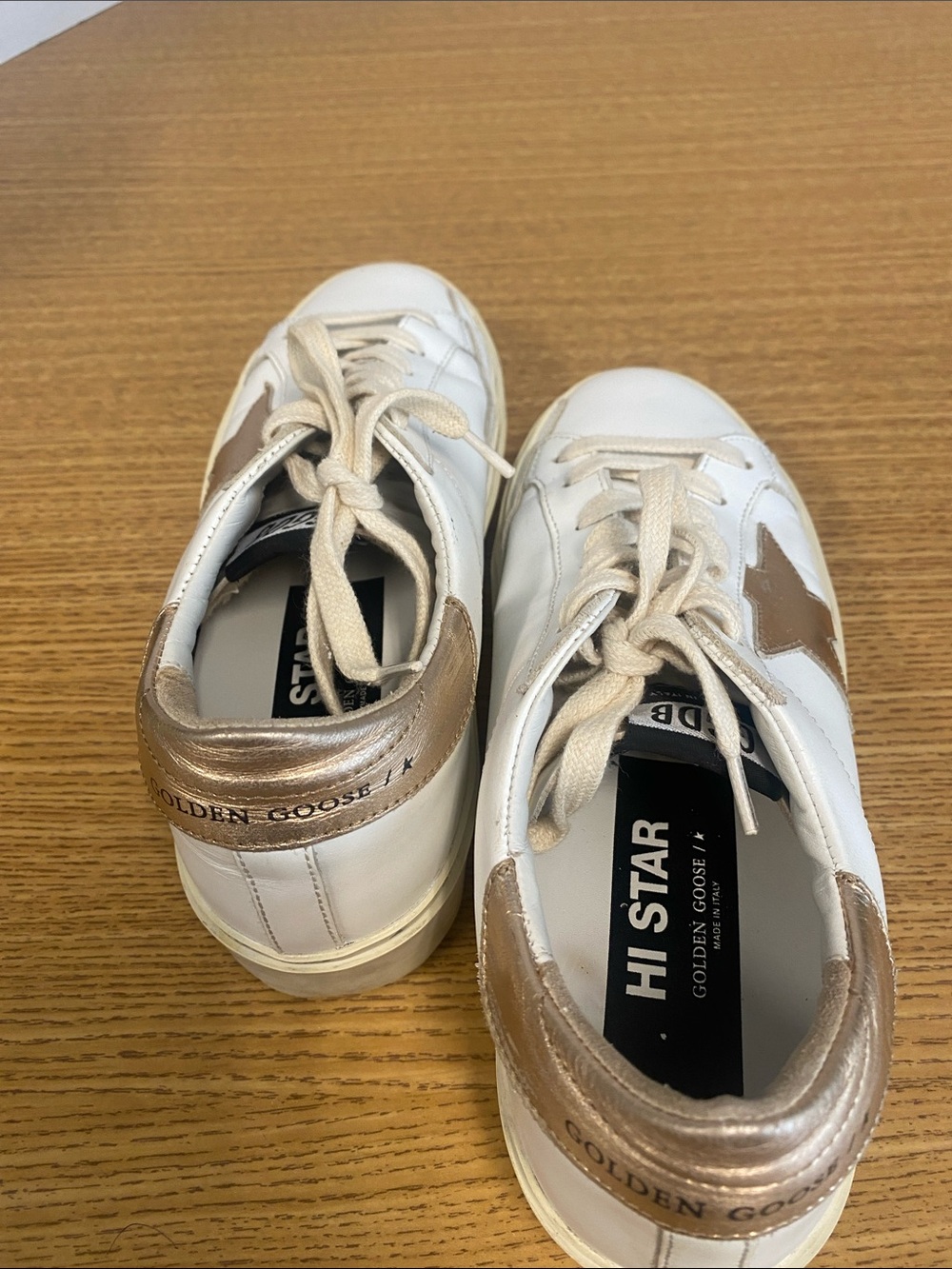Golden Goose White Leather Sneakers with Metallic Gold Star - Picture 12 of 13